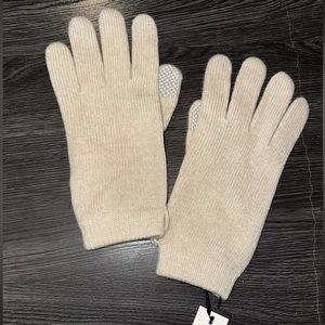 ARITZIA SUNDAYS BEST CASHMERE MITTENS